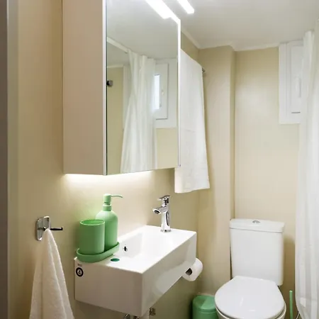 Urban Bliss - Bright, Calm & Spacious * Selanik
