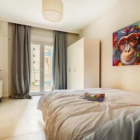 Apartment Urban Bliss - Bright, Calm & Spacious Thessaloniki
