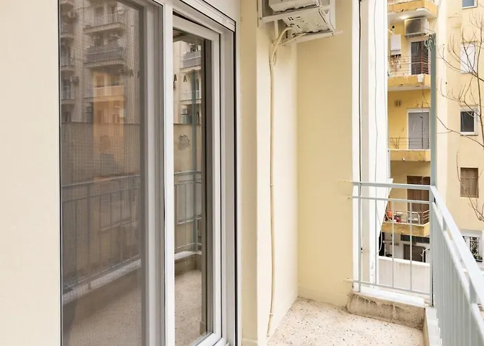 Urban Bliss - Bright, Calm & Spacious *