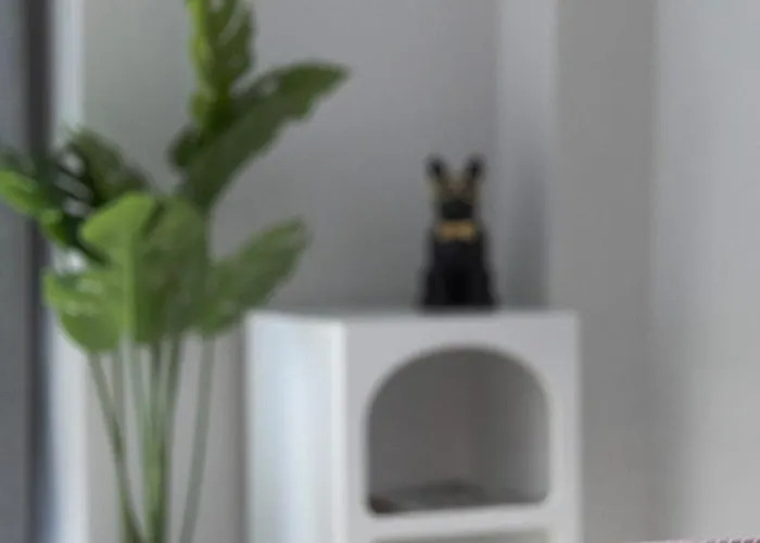 Urban Bliss - Bright, Calm & Spacious アパート *